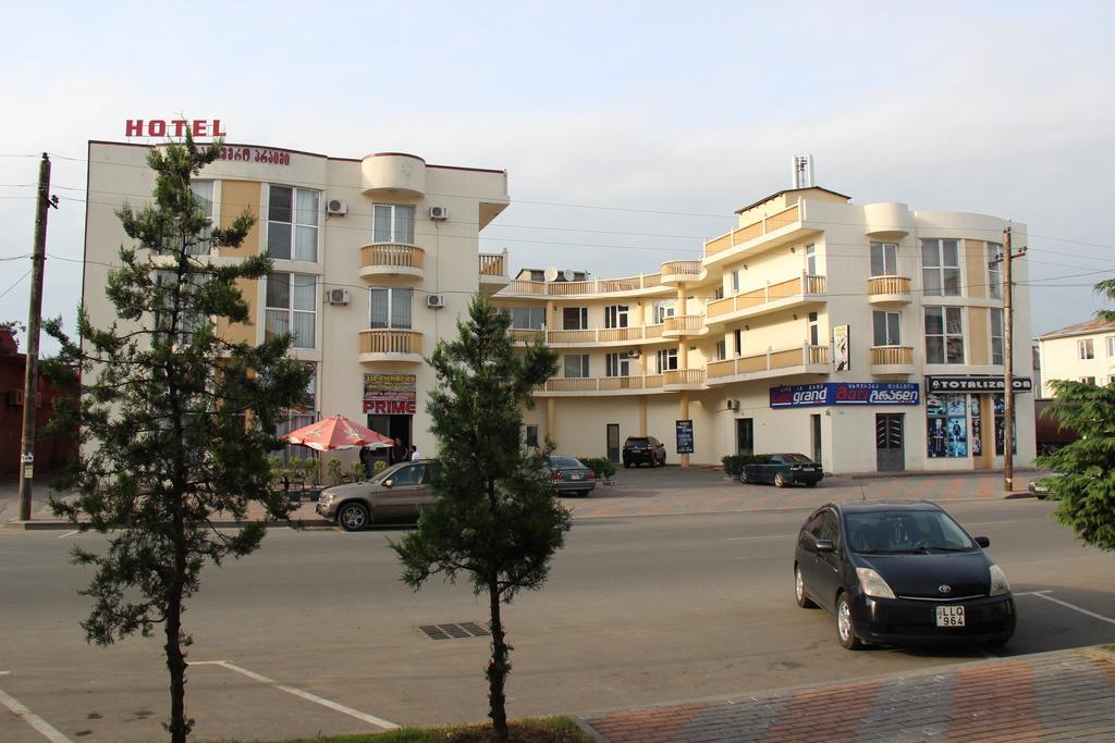 Prime Hotel Batumi Eksteriør billede