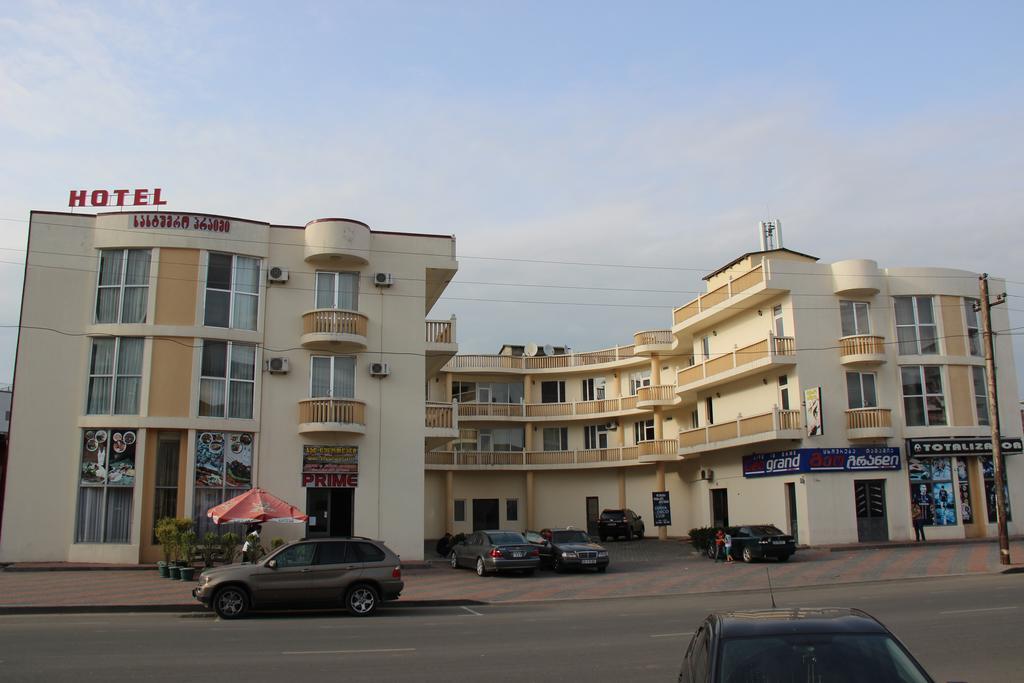 Prime Hotel Batumi Eksteriør billede